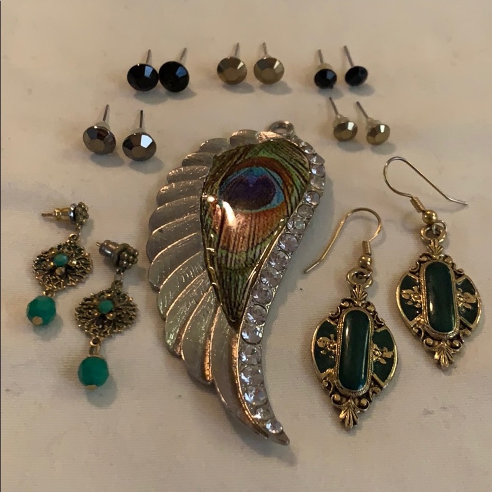 Earrings & Studs